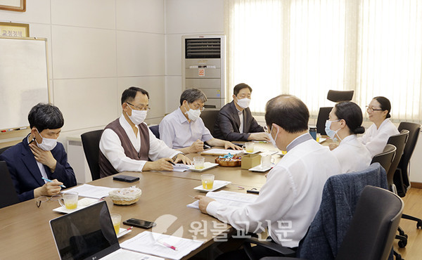 15일 예비교무 미래교육혁신 회의가 중앙총부 소회의실에서 열려 예비교무 교육개혁안을 점검했다.