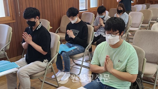 부산울산교구가 합동 성년식으로 올해 성년이 된 대학생·청년을 응원했다.