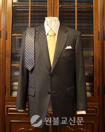 [100년 더The 공간] 종로양복점- 3만 땀이 지난 자리, 3대를 잇다